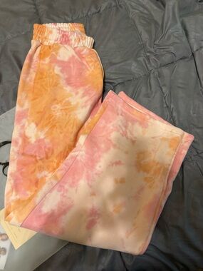 Comfrt Unisex Minimalist Straight Legged Joggers in Sunset